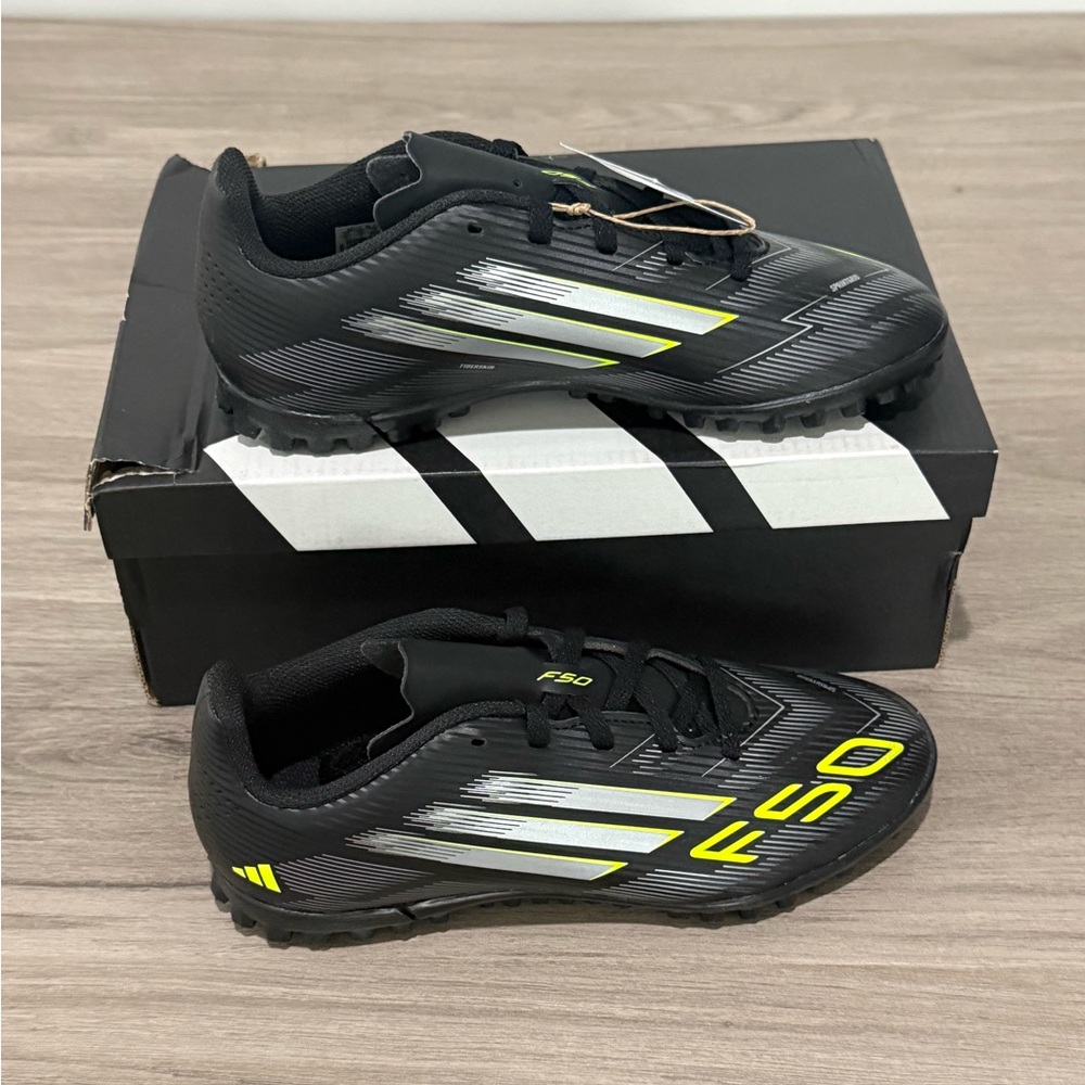 Adidas F50 Turf Shoes - Picture 3 of 6